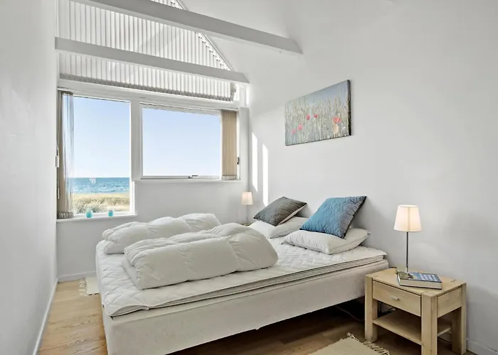 3 Bedroom Stunning In *